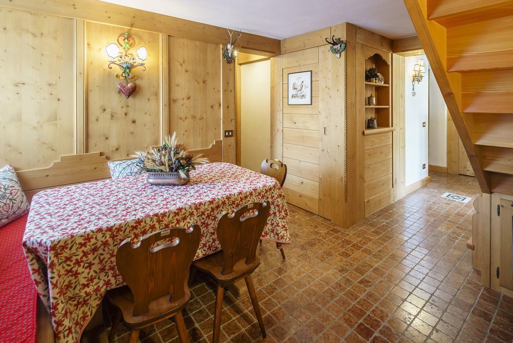 Villa Tullia - Stayincortina Cortina d'Ampezzo Exterior photo
